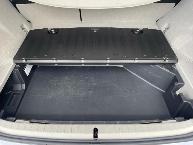 プリウス Ｇツーリングセレクション　ナビ　フルセグ　ＥＴＣ　バックカメラ　オートクルーズコントロール　スマートキー　プッシュスタート　エアコン　パワステ　パワーウィンドウ（44枚目）