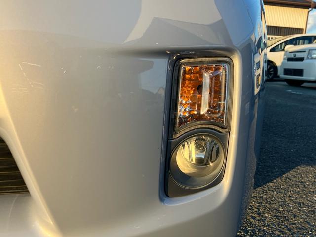 プリウス Ｇツーリングセレクション　ナビ　フルセグ　ＥＴＣ　バックカメラ　オートクルーズコントロール　スマートキー　プッシュスタート　エアコン　パワステ　パワーウィンドウ（52枚目）