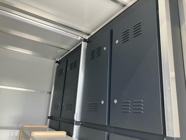 タウンエーストラック ＤＸ　Ｘエディション　移動宣伝車　アドトラック　宣伝トラック　両側大型モニター１８００×２０００　ナビゲーション　バックカメラ　ＥＴＣ　拡声器付き　換気扇付き（40枚目）