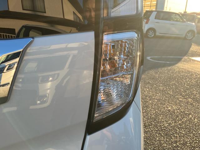 ルーミー カスタムＧ－Ｔ　両側電動ドア　純正ＳＤナビ　バックカメラ　スマートアシスト　レーダークルーズ　禁煙車　ＬＥＤヘッドライト　ビルトインＥＴＣ　オートエアコン　純正１５インチアルミ　Ｂｌｕｅｔｏｏｔｈ　ＣＤ（17枚目）