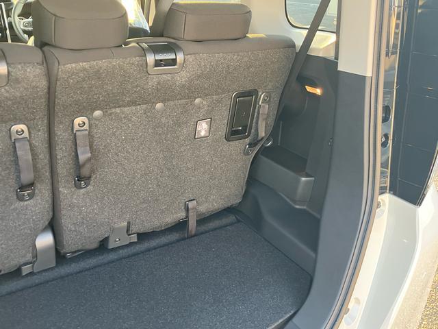 ルーミー カスタムＧ－Ｔ　両側電動ドア　純正ＳＤナビ　バックカメラ　スマートアシスト　レーダークルーズ　禁煙車　ＬＥＤヘッドライト　ビルトインＥＴＣ　オートエアコン　純正１５インチアルミ　Ｂｌｕｅｔｏｏｔｈ　ＣＤ（26枚目）