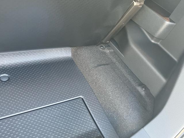 ルーミー カスタムＧ－Ｔ　両側電動ドア　純正ＳＤナビ　バックカメラ　スマートアシスト　レーダークルーズ　禁煙車　ＬＥＤヘッドライト　ビルトインＥＴＣ　オートエアコン　純正１５インチアルミ　Ｂｌｕｅｔｏｏｔｈ　ＣＤ（30枚目）