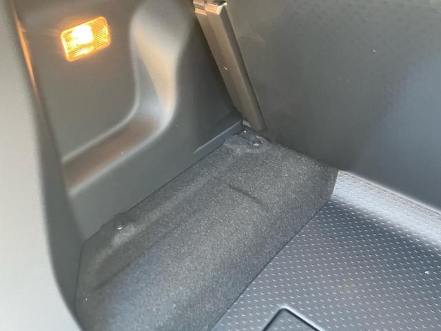 ルーミー カスタムＧ－Ｔ　両側電動ドア　純正ＳＤナビ　バックカメラ　スマートアシスト　レーダークルーズ　禁煙車　ＬＥＤヘッドライト　ビルトインＥＴＣ　オートエアコン　純正１５インチアルミ　Ｂｌｕｅｔｏｏｔｈ　ＣＤ（31枚目）