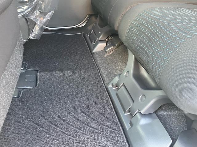 ルーミー カスタムＧ－Ｔ　両側電動ドア　純正ＳＤナビ　バックカメラ　スマートアシスト　レーダークルーズ　禁煙車　ＬＥＤヘッドライト　ビルトインＥＴＣ　オートエアコン　純正１５インチアルミ　Ｂｌｕｅｔｏｏｔｈ　ＣＤ（42枚目）