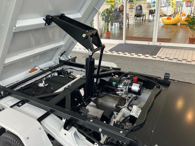 ハイゼットトラック 多目的ダンプ　電動モーター式　３方開　４ＷＤ　登録済未使用車　禁煙車　エアコンクーラー　ＣＶＴ　パート４ＷＤ　スマートアシスト　極東開発製　電動モーター式ダンプ　スーパーデフロック　前後ソナー　ＬＥＤ荷台作業灯（23枚目）