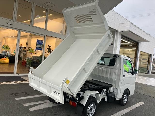 ハイゼットトラック 多目的ダンプ　電動モーター式　３方開　４ＷＤ　登録済未使用車　禁煙車　エアコンクーラー　ＣＶＴ　パート４ＷＤ　スマートアシスト　極東開発製　電動モーター式ダンプ　スーパーデフロック　前後ソナー　ＬＥＤ荷台作業灯（26枚目）