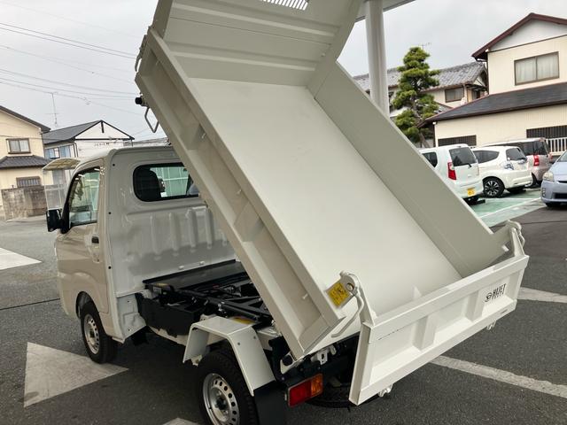 ハイゼットトラック 多目的ダンプ　電動モーター式　３方開　４ＷＤ　登録済未使用車　禁煙車　エアコンクーラー　ＣＶＴ　パート４ＷＤ　スマートアシスト　極東開発製　電動モーター式ダンプ　スーパーデフロック　前後ソナー　ＬＥＤ荷台作業灯（29枚目）