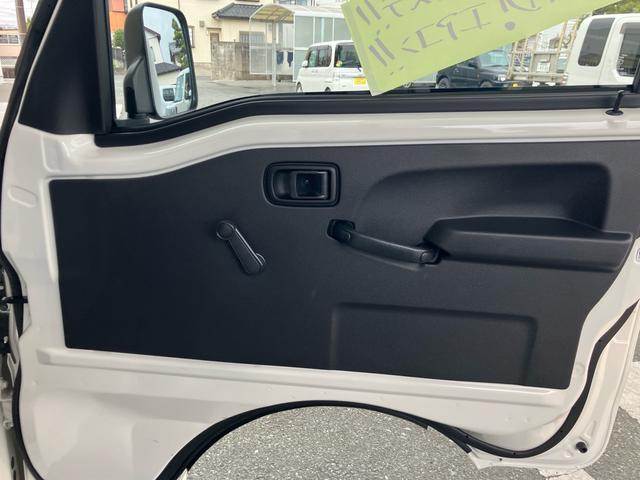 ハイゼットトラック 多目的ダンプ　電動モーター式　３方開　４ＷＤ　登録済未使用車　禁煙車　エアコンクーラー　ＣＶＴ　パート４ＷＤ　スマートアシスト　極東開発製　電動モーター式ダンプ　スーパーデフロック　前後ソナー　ＬＥＤ荷台作業灯（34枚目）