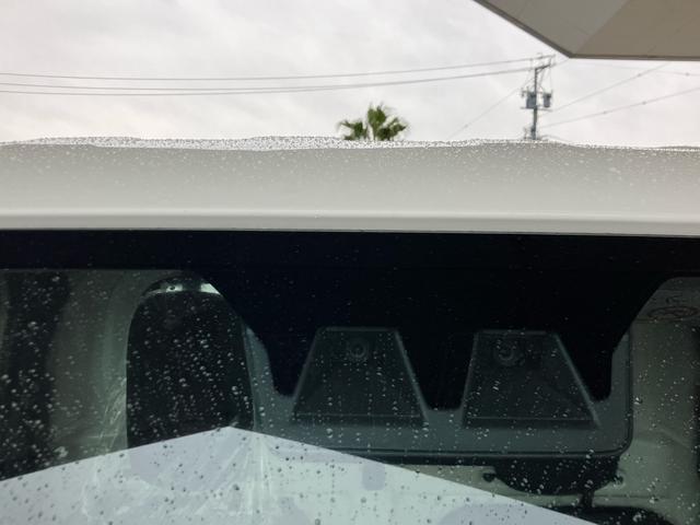 ハイゼットトラック 垂直式テールリフト　３方開　４ＷＤ　禁煙車　登録済未使用車　４ＷＤ　エアコンクーラー　パワステ　アイドリングストップ　衝突被害軽減ブレーキ　アクセル踏み間違い防止装置（6枚目）