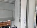 　キッチンカー　移動販売車　ホシザキ製冷凍冷蔵庫　室内エアコン　２口シンク　木製カウンター　ＬＥＤライト　換気扇　給排水タンク　サブバッテリー　コンセント（41枚目）