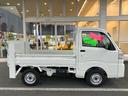 垂直式テールリフト　３方開　４ＷＤ　禁煙車　登録済未使用車　４ＷＤ　エアコンクーラー　パワステ　アイドリングストップ　衝突被害軽減ブレーキ　アクセル踏み間違い防止装置（9枚目）