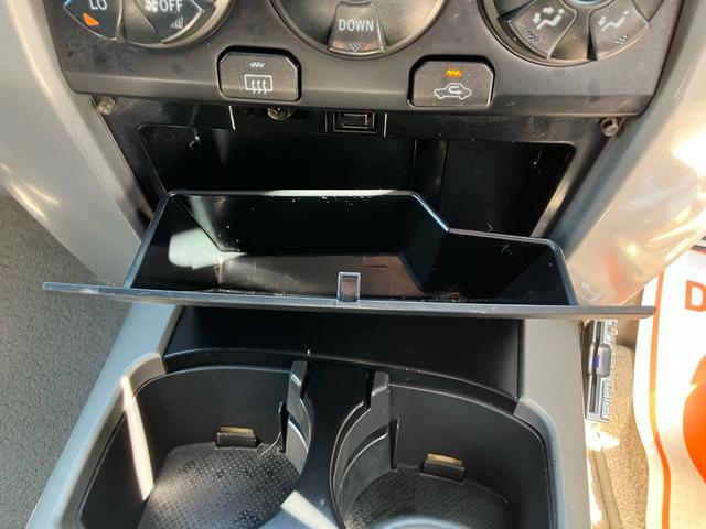 ハイラックスサーフ ＳＳＲ－Ｘリミテッド　４ＷＤ　Ｂｌｕｅｔｏｏｔｈ　フルセグＴＶ　　ナビ　キーレス　ドライブレコーダー　ドアバイザー　フロアマット　アルミホイール　ＥＴＣ　ワンオーナー（20枚目）
