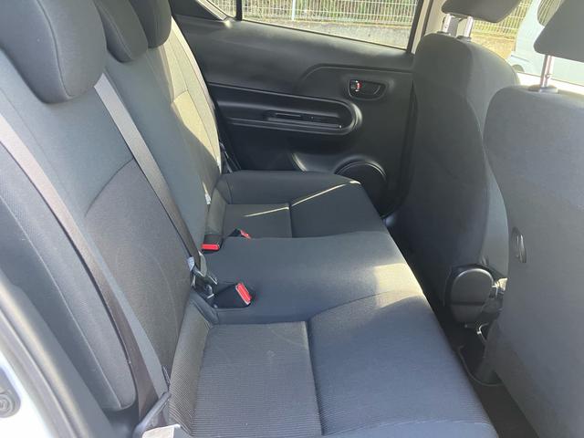 アクア Ｓスタイルブラック　走行２．６万キロ　ワンオーナー　ナビＴＶ　シートヒーター　ＥＴＣ　キーフリー　プッシュスタート　スペアキー（42枚目）