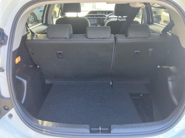 アクア Ｓスタイルブラック　走行２．６万キロ　ワンオーナー　ナビＴＶ　シートヒーター　ＥＴＣ　キーフリー　プッシュスタート　スペアキー（45枚目）