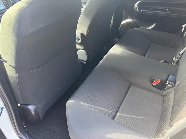 アクア Ｓスタイルブラック　走行２．６万キロ　ワンオーナー　ナビＴＶ　シートヒーター　ＥＴＣ　キーフリー　プッシュスタート　スペアキー（53枚目）