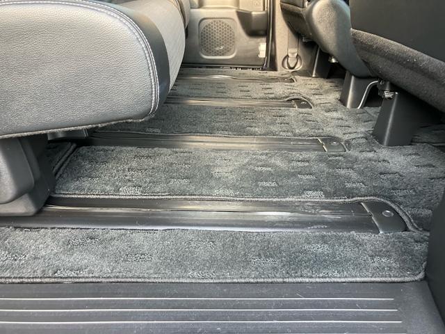 ステップワゴンスパーダ スパーダ・クールスピリット ホンダセンシング 9インチナビ 両側パワースライドドア ドライブレコーダー ETC スマートキー ドアバイザー 7人乗り バックカメラ フルセグTV Bluetooth(17枚目)