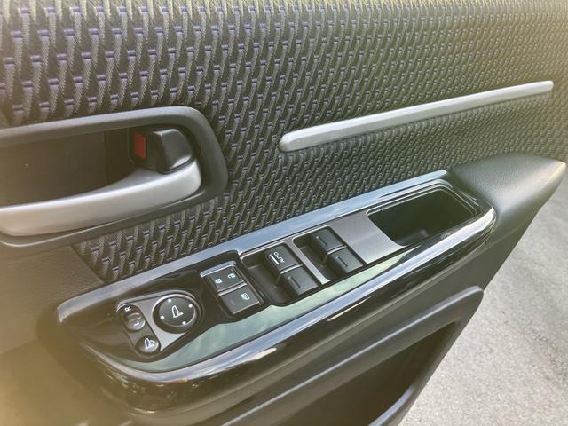 ステップワゴンスパーダ スパーダ・クールスピリット ホンダセンシング 9インチナビ 両側パワースライドドア ドライブレコーダー ETC スマートキー ドアバイザー 7人乗り バックカメラ フルセグTV Bluetooth(25枚目)