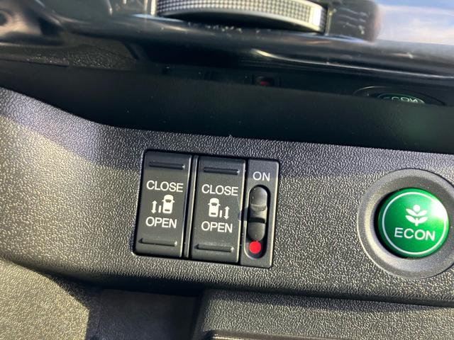 ステップワゴンスパーダ スパーダ・クールスピリット ホンダセンシング 9インチナビ 両側パワースライドドア ドライブレコーダー ETC スマートキー ドアバイザー 7人乗り バックカメラ フルセグTV Bluetooth(30枚目)