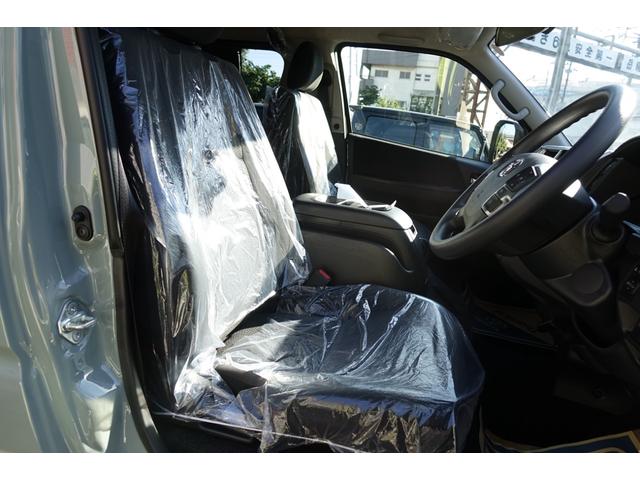 ハイエースバン ロングワイドスーパーGL 登録済み未使用車 4WD アースカラーパッケージ パノラミックビューモニター 寒冷地仕様 プリクラッシュセーフティー レーンディパーチャーアラート パーキングサポート LEDフォグ(15枚目)