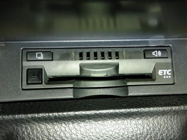 ノア Ｇ　衝突被害軽減システム　横滑り防止機能　ＡＢＳ　エアバッグ　オートクルーズコントロール　盗難防止装置　アイドリングストップ　バックカメラ　ＥＴＣ　ミュージックプレイヤー接続可　ＣＤ　スマートキー（39枚目）
