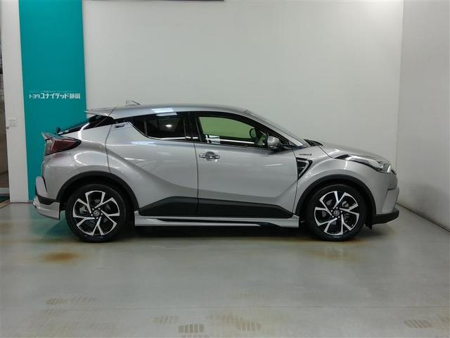 Ｃ－ＨＲ Ｇ　ＬＥＤエディション　ハイブリッド　ハーフレザー　安全装備　衝突被害軽減システム　横滑り防止機能　ＡＢＳ　エアバッグ　オートクルーズコントロール　盗難防止装置　バックカメラ　ＥＴＣ　ドラレコ　ミュージックプレイヤー接続可（5枚目）