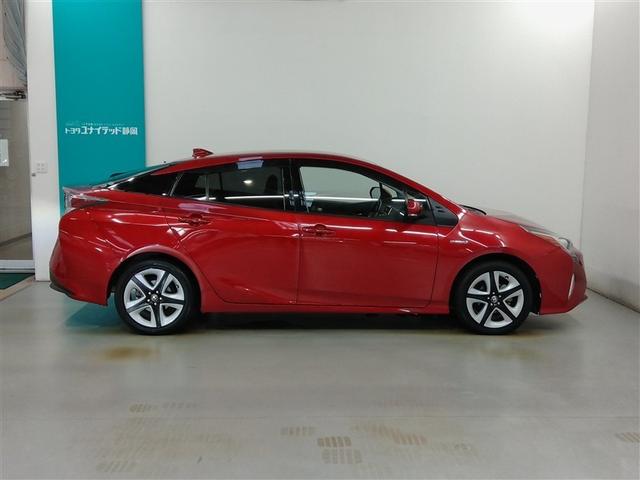 プリウス Ａツーリングセレクション　ハイブリッド　寒冷地　４ＷＤ　安全装備　衝突被害軽減システム　横滑り防止機能　ＡＢＳ　エアバッグ　オートクルーズコントロール　盗難防止装置　バックカメラ　ＥＴＣ　ドラレコ　ミュージックプレイヤー接続可（3枚目）