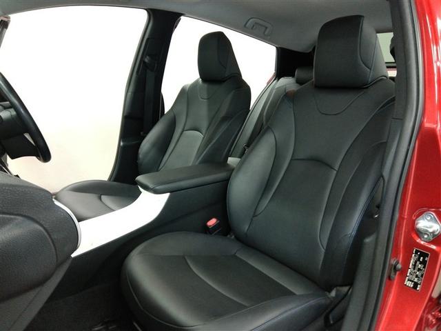 プリウス Ａツーリングセレクション　ハイブリッド　寒冷地　４ＷＤ　安全装備　衝突被害軽減システム　横滑り防止機能　ＡＢＳ　エアバッグ　オートクルーズコントロール　盗難防止装置　バックカメラ　ＥＴＣ　ドラレコ　ミュージックプレイヤー接続可（14枚目）