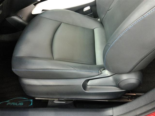 プリウス Ａツーリングセレクション　ハイブリッド　寒冷地　４ＷＤ　安全装備　衝突被害軽減システム　横滑り防止機能　ＡＢＳ　エアバッグ　オートクルーズコントロール　盗難防止装置　バックカメラ　ＥＴＣ　ドラレコ　ミュージックプレイヤー接続可（15枚目）