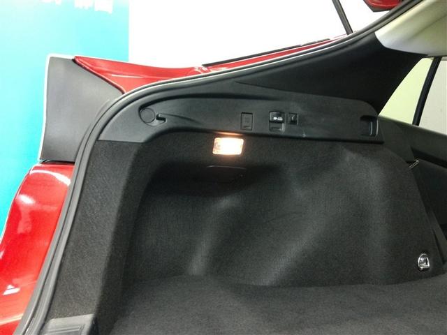 プリウス Ａツーリングセレクション　ハイブリッド　寒冷地　４ＷＤ　安全装備　衝突被害軽減システム　横滑り防止機能　ＡＢＳ　エアバッグ　オートクルーズコントロール　盗難防止装置　バックカメラ　ＥＴＣ　ドラレコ　ミュージックプレイヤー接続可（20枚目）