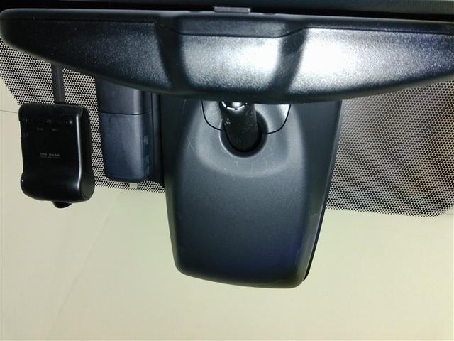 プリウス Ａツーリングセレクション　ハイブリッド　寒冷地　４ＷＤ　安全装備　衝突被害軽減システム　横滑り防止機能　ＡＢＳ　エアバッグ　オートクルーズコントロール　盗難防止装置　バックカメラ　ＥＴＣ　ドラレコ　ミュージックプレイヤー接続可（24枚目）