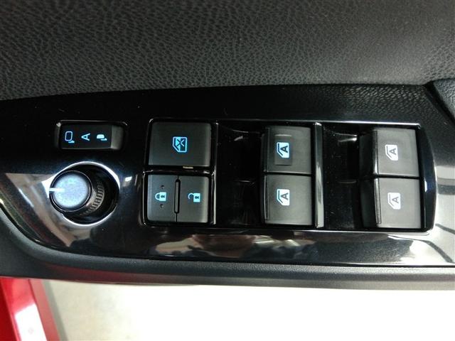 プリウス Ａツーリングセレクション　ハイブリッド　寒冷地　４ＷＤ　安全装備　衝突被害軽減システム　横滑り防止機能　ＡＢＳ　エアバッグ　オートクルーズコントロール　盗難防止装置　バックカメラ　ＥＴＣ　ドラレコ　ミュージックプレイヤー接続可（31枚目）