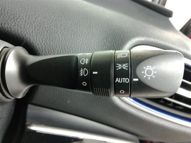 プリウス Ａツーリングセレクション　ハイブリッド　寒冷地　４ＷＤ　安全装備　衝突被害軽減システム　横滑り防止機能　ＡＢＳ　エアバッグ　オートクルーズコントロール　盗難防止装置　バックカメラ　ＥＴＣ　ドラレコ　ミュージックプレイヤー接続可（33枚目）