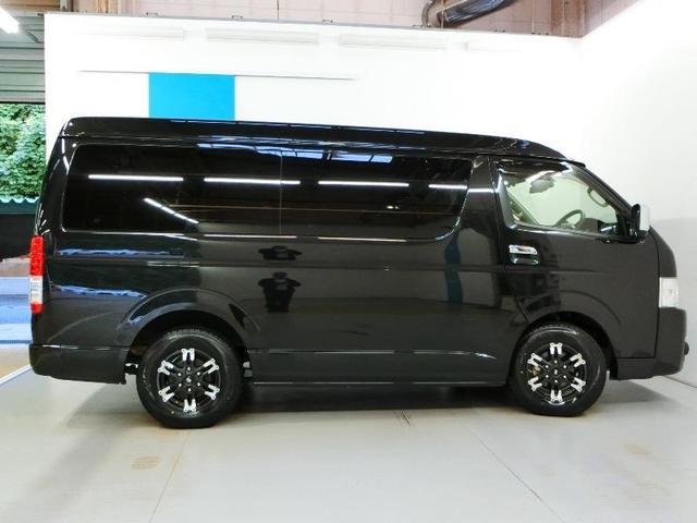 ハイエースワゴン GL ワンオーナー 衝突被害軽減システム 横滑り防止機能 ABS エアバッグ 盗難防止装置 バックカメラ 後席モニター ETC ドラレコ ミュージックプレイヤー接続可 CD スマートキー キーレス フル装備(7枚目)