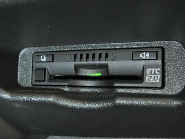 ハイエースワゴン GL ワンオーナー 衝突被害軽減システム 横滑り防止機能 ABS エアバッグ 盗難防止装置 バックカメラ 後席モニター ETC ドラレコ ミュージックプレイヤー接続可 CD スマートキー キーレス フル装備(18枚目)