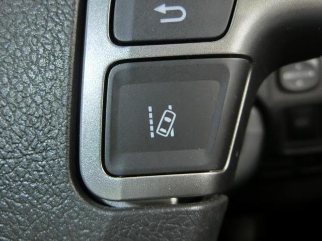 ハイエースワゴン GL ワンオーナー 衝突被害軽減システム 横滑り防止機能 ABS エアバッグ 盗難防止装置 バックカメラ 後席モニター ETC ドラレコ ミュージックプレイヤー接続可 CD スマートキー キーレス フル装備(29枚目)