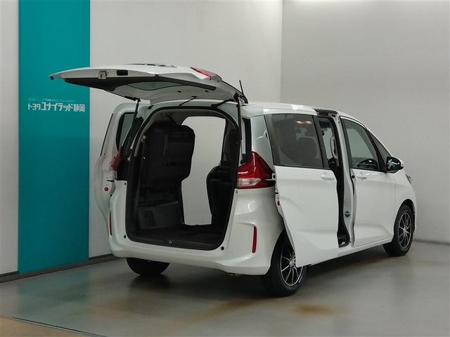 フリード Ｇ・ホンダセンシング　衝突被害軽減システム　横滑り防止機能　ＡＢＳ　エアバッグ　オートクルーズコントロール　盗難防止装置　アイドリングストップ　バックカメラ　ＥＴＣ　ドラレコ　ミュージックプレイヤー接続可　ＣＤ　キーレス（17枚目）