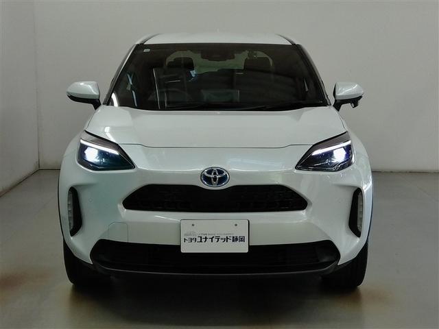 ヤリスクロス ハイブリッドＺ　ハイブリッド　ワンオーナー　電動シート　安全装備　衝突被害軽減システム　横滑り防止機能　ＡＢＳ　エアバッグ　オートクルーズコントロール　盗難防止装置　ＴＶ　バックカメラ　ＥＴＣ　ドラレコ　スマートキー（5枚目）