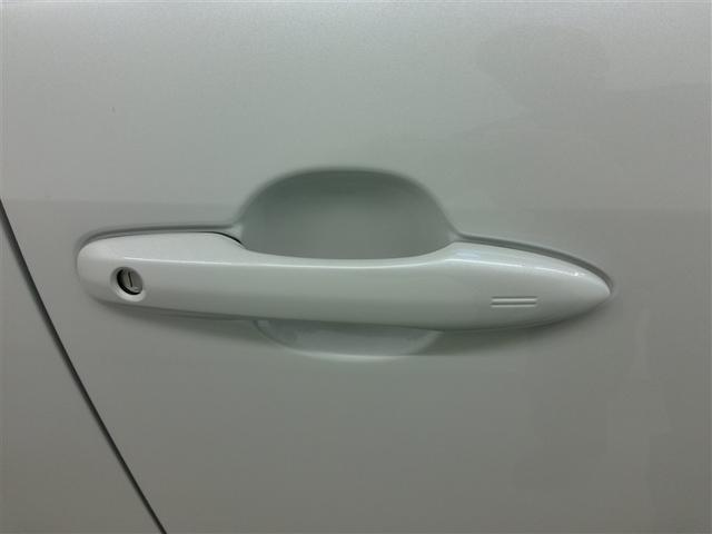 ヤリスクロス ハイブリッドＺ　ハイブリッド　ワンオーナー　電動シート　安全装備　衝突被害軽減システム　横滑り防止機能　ＡＢＳ　エアバッグ　オートクルーズコントロール　盗難防止装置　ＴＶ　バックカメラ　ＥＴＣ　ドラレコ　スマートキー（7枚目）