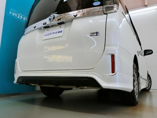 ヴォクシー ハイブリッドＶ　ハイブリッド　ワンオーナー　横滑り防止機能　ＡＢＳ　エアバッグ　オートクルーズコントロール　盗難防止装置　バックカメラ　後席モニター　ＥＴＣ　ドラレコ　ミュージックプレイヤー接続可　ＣＤ　スマートキー（3枚目）