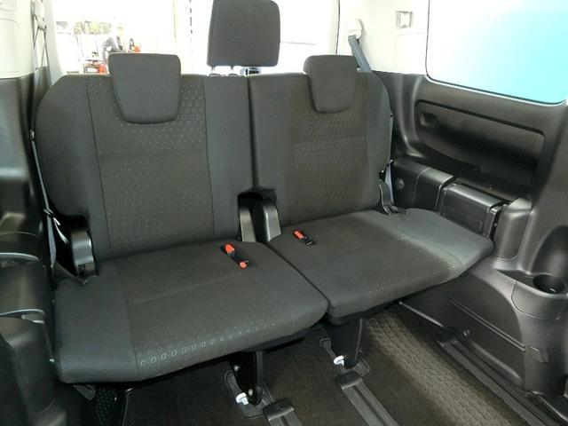 ヴォクシー ハイブリッドＶ　ハイブリッド　ワンオーナー　横滑り防止機能　ＡＢＳ　エアバッグ　オートクルーズコントロール　盗難防止装置　バックカメラ　後席モニター　ＥＴＣ　ドラレコ　ミュージックプレイヤー接続可　ＣＤ　スマートキー（32枚目）