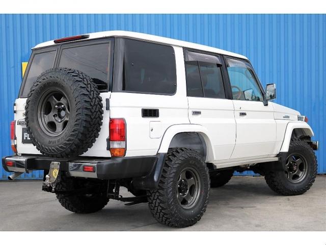ランドクルーザー70(トヨタ)ZX 後期型HZJ76 リフト ランドクルーザー70(トヨタ)ZX 後期型HZJ76 リフト