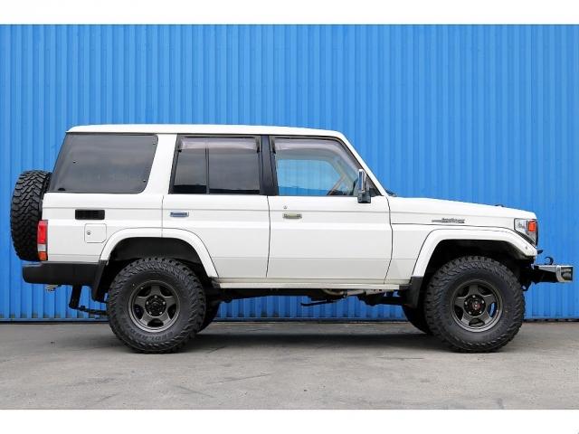 ランドクルーザー70(トヨタ)ZX 後期型HZJ76 リフト ランドクルーザー70(トヨタ)ZX 後期型HZJ76 リフト
