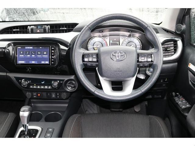 ハイラグジュアリーな内装となっております。