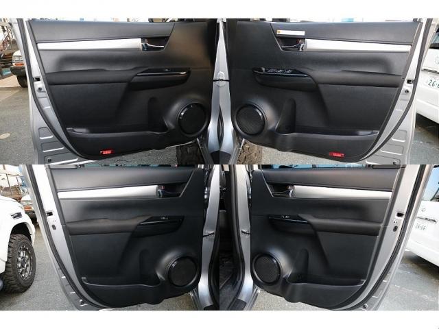 ドア内張りもご覧の通りとても綺麗に保たれています。