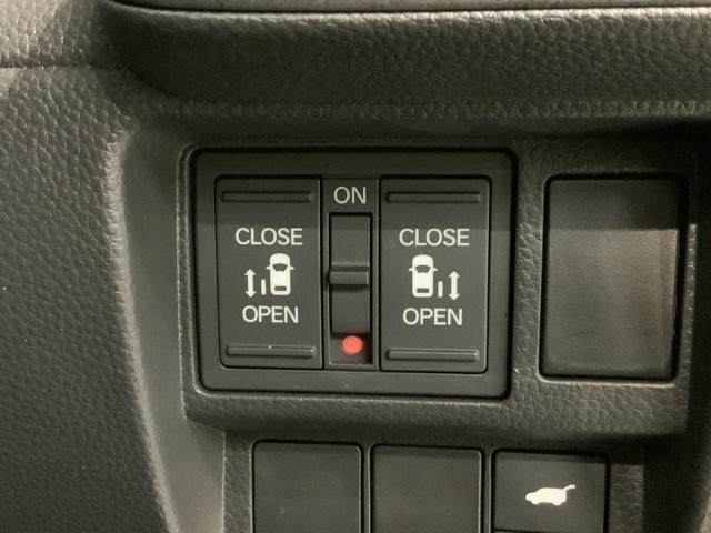 ステップワゴン e:HEVスパーダプレミアムライン HSENSING新車保証試乗車ワンオ-ナ- マルチカメラ Pテールゲート Wエアコン 両側自動ドア Fセグ USB接続 クルーズC 助手席エアバッグ スマートK シ-トヒ-タ- DVD再生 キーフリー(14枚目)