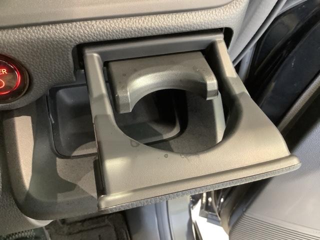 ステップワゴン e:HEVスパーダプレミアムライン HSENSING新車保証試乗車ワンオ-ナ- マルチカメラ Pテールゲート Wエアコン 両側自動ドア Fセグ USB接続 クルーズC 助手席エアバッグ スマートK シ-トヒ-タ- DVD再生 キーフリー(30枚目)