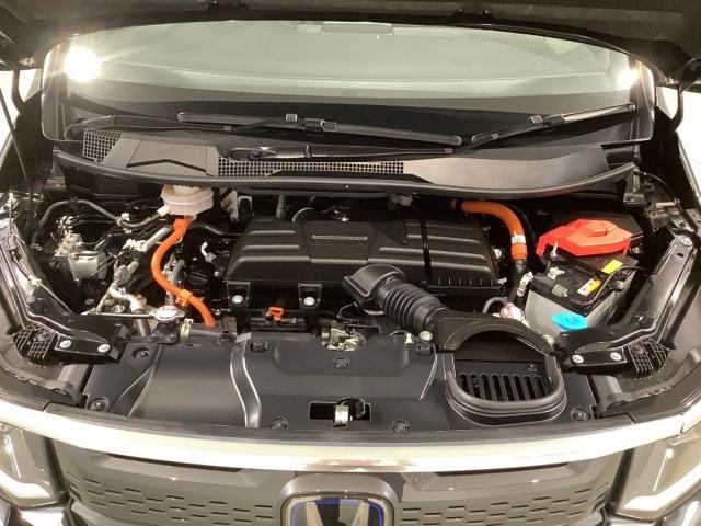 ステップワゴン e:HEVスパーダプレミアムライン HSENSING新車保証試乗車ワンオ-ナ- マルチカメラ Pテールゲート Wエアコン 両側自動ドア Fセグ USB接続 クルーズC 助手席エアバッグ スマートK シ-トヒ-タ- DVD再生 キーフリー(44枚目)