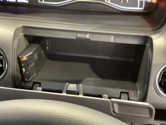 Ｎ－ＢＯＸカスタム Ｌコーディネートスタイル　ＨＳＥＮＳＩＮＧ　２ト－ン　最長５年保証　ＤＶＤ　衝突軽減ブレーキ　両側パワ－スライドドア　Ｂカメラ付　クルコン　フルセグ　１オーナー　ＬＥＤライト　ベンチシート　ＡＡＣ　横滑り防止装置　ＥＴＣ車載器（26枚目）