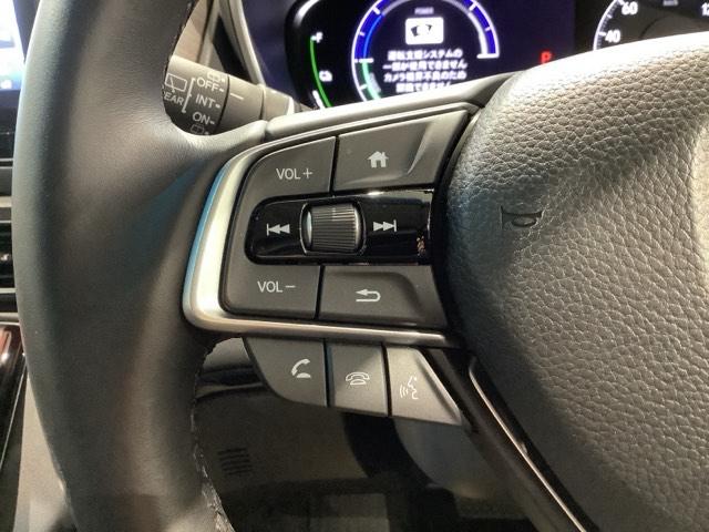 オデッセイハイブリッド e:HEVアブソルート・EX HSENSING 革シ-ト 新車保証 試乗車 レザーシート パワーゲート クルコン パワ-シ-ト 両側自動スライドドア ワンオーナー Rカメラ スマートキー エアバック フルセグTV シートヒーター(11枚目)