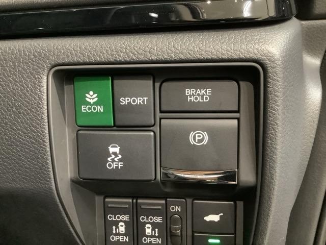 オデッセイハイブリッド e:HEVアブソルート・EX HSENSING 革シ-ト 新車保証 試乗車 レザーシート パワーゲート クルコン パワ-シ-ト 両側自動スライドドア ワンオーナー Rカメラ スマートキー エアバック フルセグTV シートヒーター(15枚目)